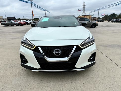 Used 2023 Nissan Maxima SR w/ Sport Mat Group image 3
