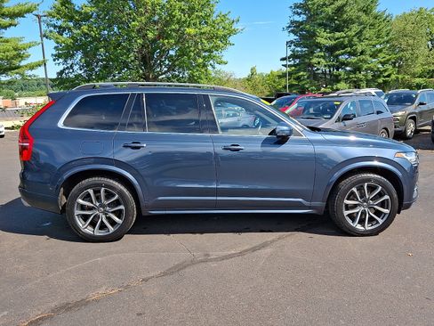 Used 2019 Volvo XC90 T6 Momentum w/ Protection Package Premier AWD/4WD image 7