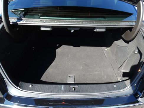 Used 2011 Mercedes-Benz E 350 4MATIC Sedan image 22