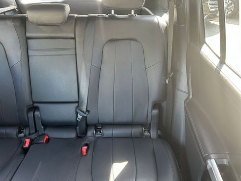 Used 2024 Mercedes-Benz GLB 250 image 37