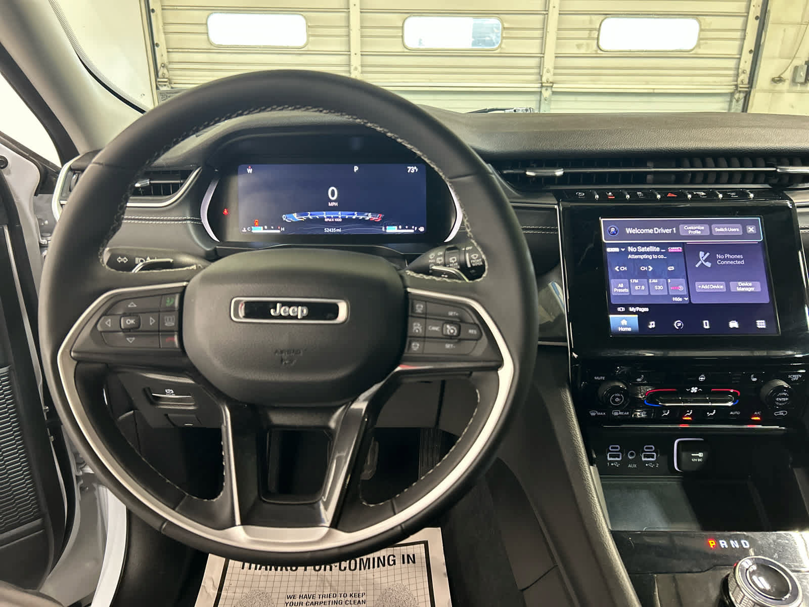 Used 2023 Jeep Grand Cherokee Laredo w/ Luxury Tech Group I AWD/4WD image 8