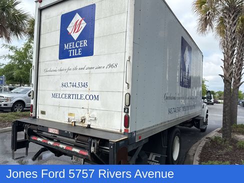 Used 2016 Ford F650 2WD Regular Cab Super Duty image 3