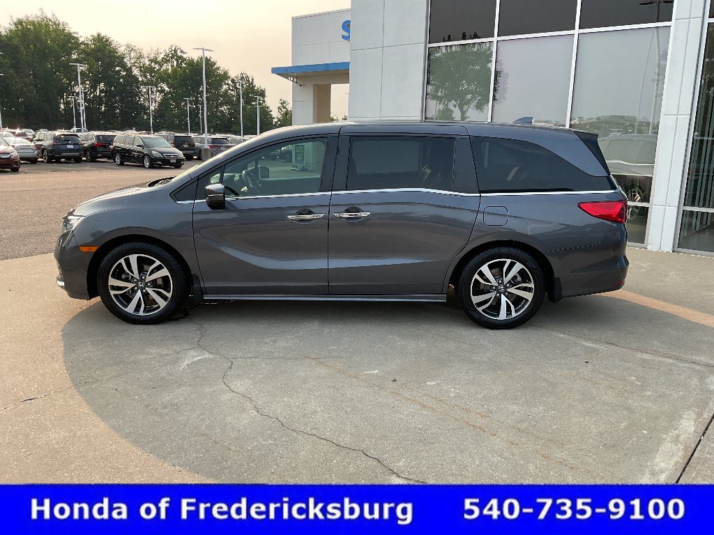 Used 2021 Honda Odyssey Touring image 3