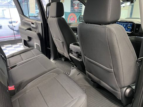 Used 2022 Chevrolet Silverado 1500 LT Trail Boss image 44