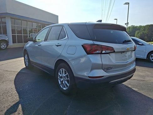 Used 2022 Chevrolet Equinox LT FWD image 4