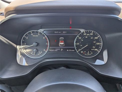 Used 2023 Nissan Rogue SV image 30