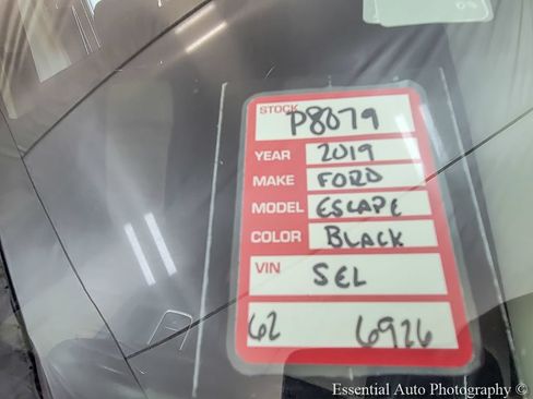 Used 2019 Ford Escape SEL AWD/4WD image 23