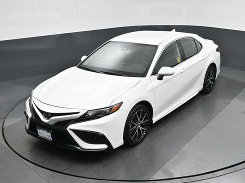 Used 2023 Toyota Camry SE image 54