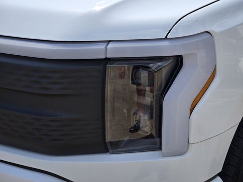 Used 2024 Ford F150 Lightning Flash AWD/4WD image 6