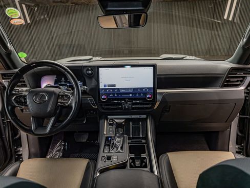 Used 2024 Lexus GX 550 AWD/4WD image 15