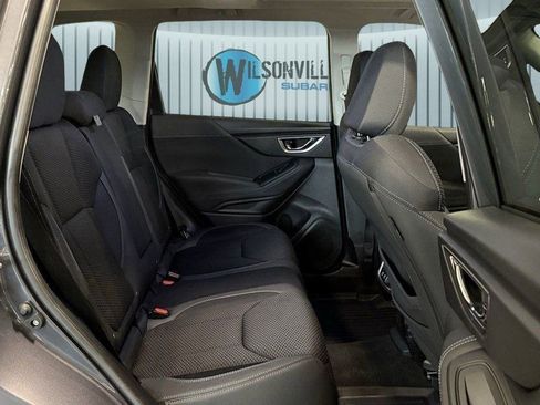 Used 2024 Subaru Forester Premium image 7