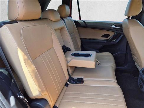 Used 2023 Volkswagen Tiguan SE FWD image 18