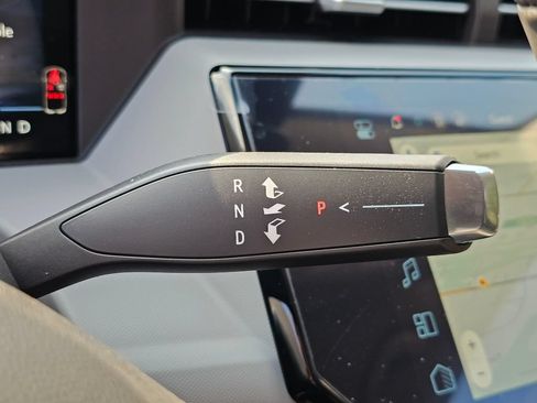 New 2027 Chevrolet Bolt LT w/ Comfort Package FWD image 32