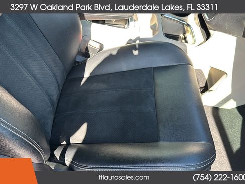 Used 2018 Dodge Grand Caravan SXT FWD image 37