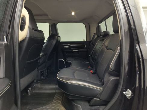 Used 2019 RAM 2500 Laramie image 10
