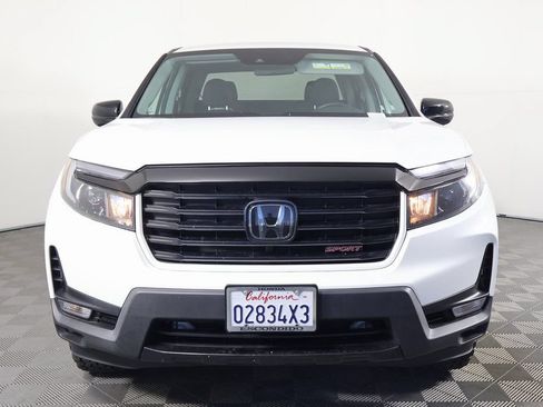 Used 2023 Honda Ridgeline Sport image 2