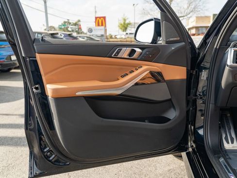 Used 2024 BMW X5 xDrive40i w/ M Sport Package image 12