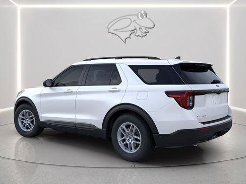 New 2026 Ford Explorer Active image 4