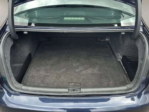 Used 2014 Volkswagen Passat TDI SE image 18