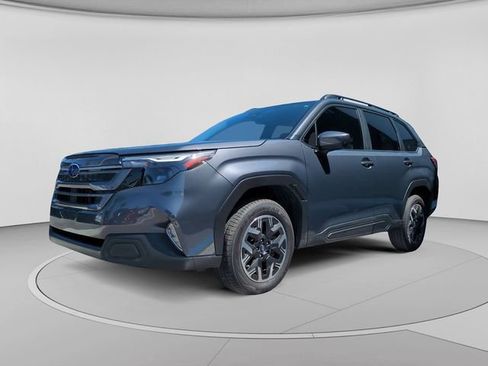 Used 2025 Subaru Forester Premium AWD/4WD image 8