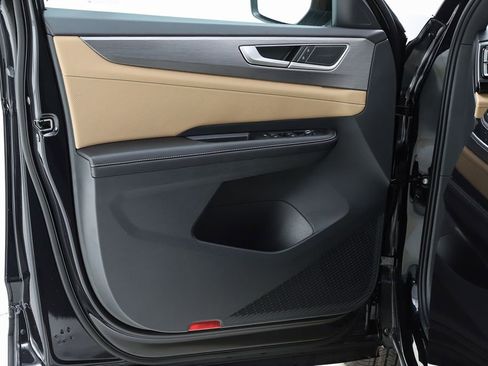 New 2026 Volkswagen Atlas Cross Sport SE image 18