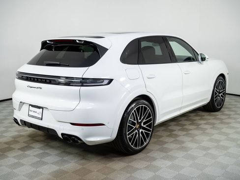 New 2026 Porsche Cayenne GTS image 29