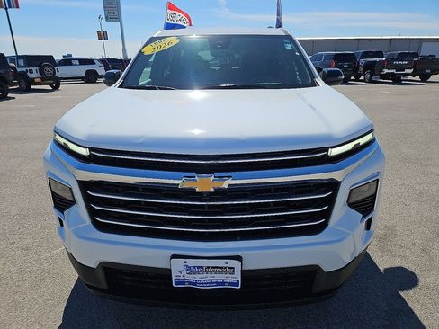 Used 2026 Chevrolet Traverse LT w/ Driver Confidence Package image 12