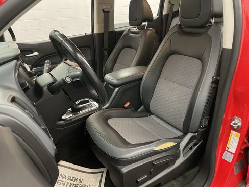 Used 2017 Chevrolet Colorado Z71 AWD/4WD image 12