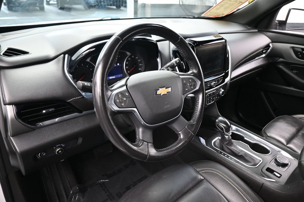 Used 2022 Chevrolet Traverse LT AWD/4WD image 11