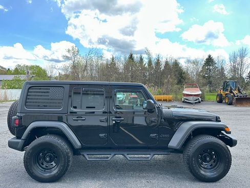 Certified 2022 Jeep Wrangler Unlimited Sport AWD/4WD image 13
