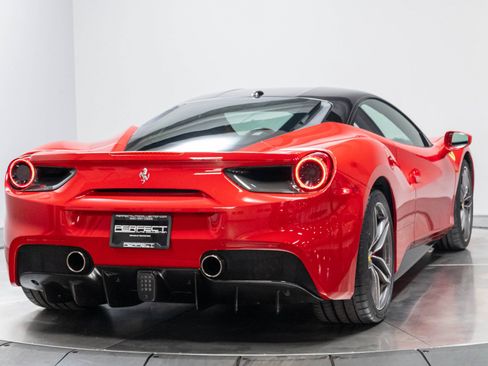 Used 2016 Ferrari 488 GTB RWD image 70
