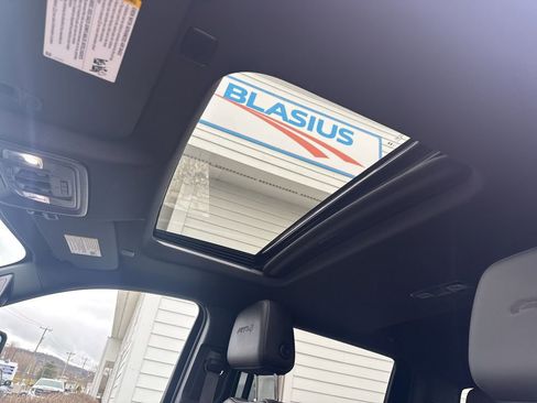 Used 2025 GMC Sierra 2500 AT4 w/ AT4 Premium Plus Package image 35