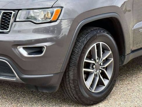 Used 2021 Jeep Grand Cherokee Limited AWD/4WD image 10