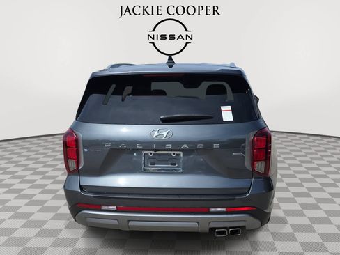 Used 2023 Hyundai Palisade SEL w/ Premium Package AWD/4WD image 6