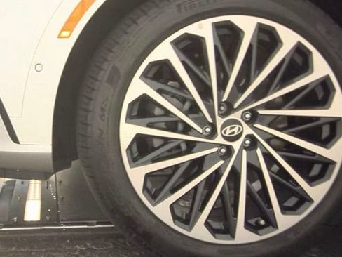 Used 2026 Hyundai Palisade Calligraphy FWD image 17