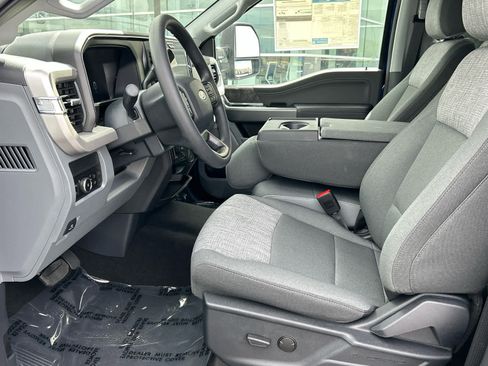 New 2026 Ford F350 XLT w/ XLT Premium Package image 31