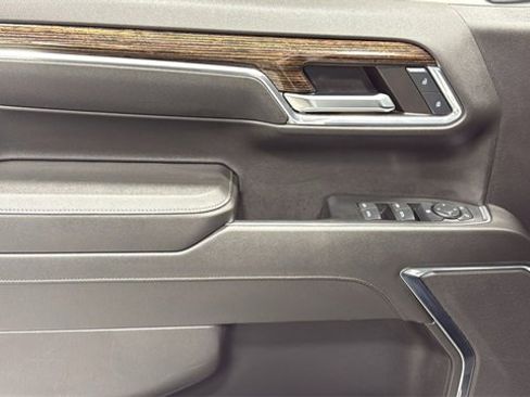 Certified 2024 GMC Sierra 1500 Elevation image 11