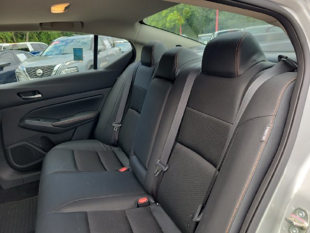 Certified 2021 Nissan Altima 2.5 SR w/ SR Premium Package FWD image 11