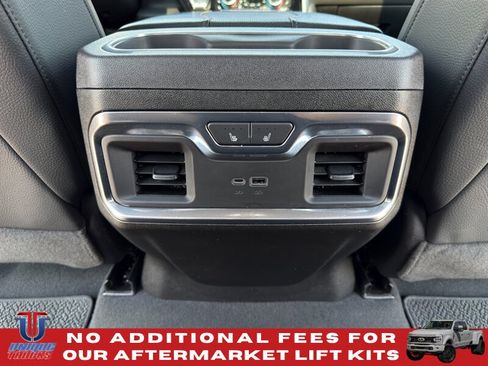 Used 2024 GMC Sierra 2500 Denali w/ Denali Reserve Package AWD/4WD image 32
