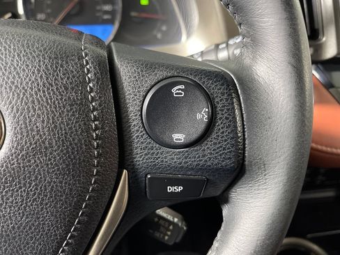Used 2015 Toyota RAV4 Limited w/ Technology Package FWD image 29