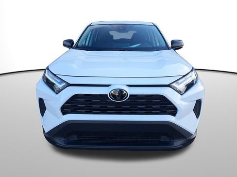 Used 2025 Toyota RAV4 LE image 9