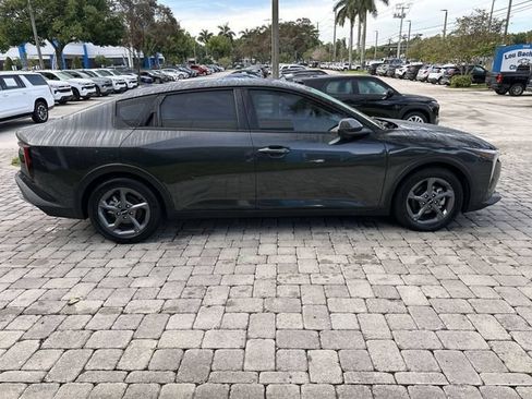 Used 2025 Kia K4 FWD image 14