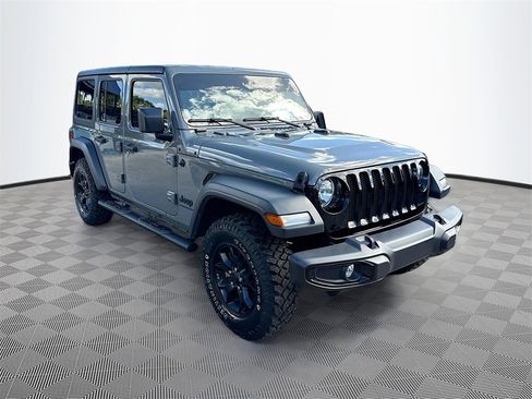 Used 2023 Jeep Wrangler Willys image 4