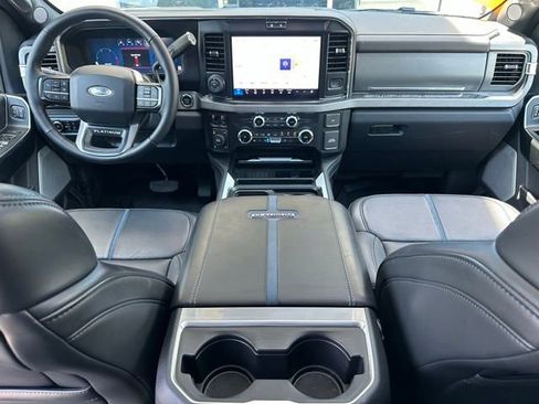 Certified 2025 Ford F250 Platinum w/ FX4 Off-Road Package AWD/4WD image 12