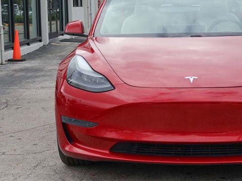 Used 2021 Tesla Model 3 Standard Range Plus image 14