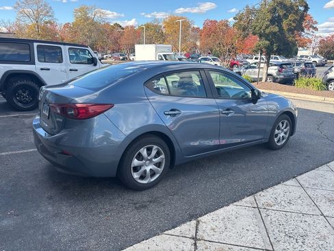 Used 2015 MAZDA MAZDA3 i Sport image 4