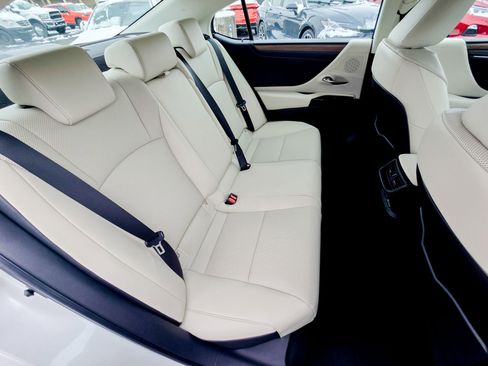 Used 2023 Lexus ES 350 w/ Premium Package image 31