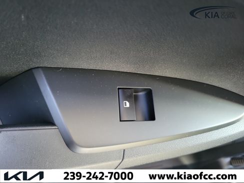 New 2026 Kia Sportage LX FWD image 13