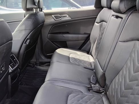 Used 2023 Kia Sportage X-Line w/ X-Line Premium Package AWD/4WD image 11