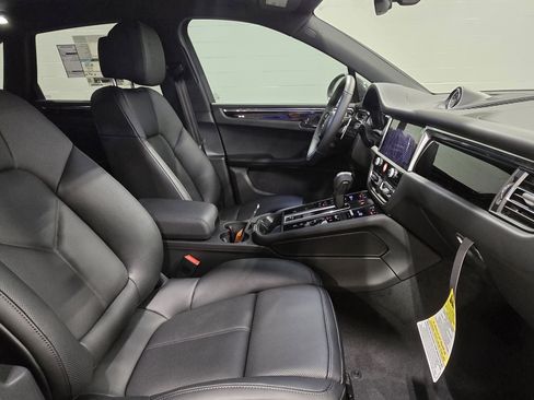 New 2026 Porsche Macan Turbo image 29